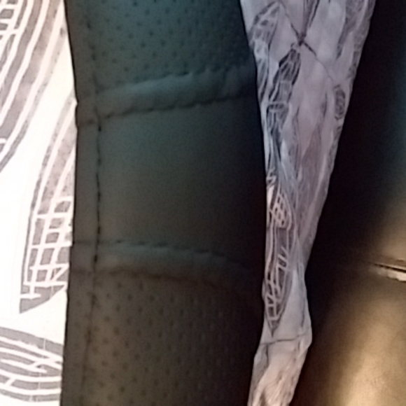 Heated +Regular Steering Wheel Cover🚗 Bundle - Picture 7 of 14